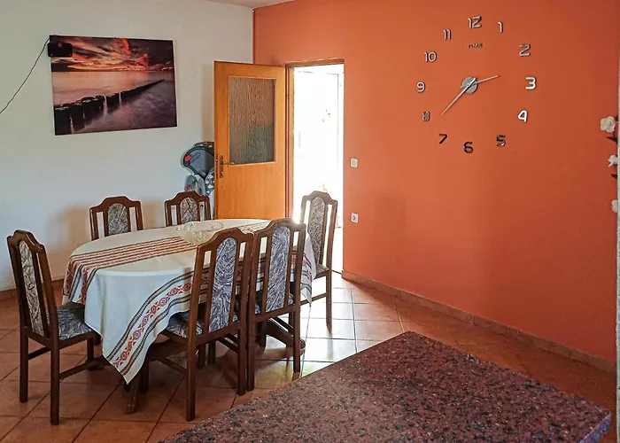 Stunning In Semesterbostad *