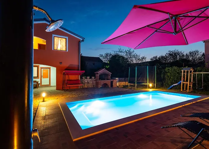 Semesterbostad Stunning In *