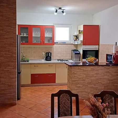 Luxurious In Kraj
